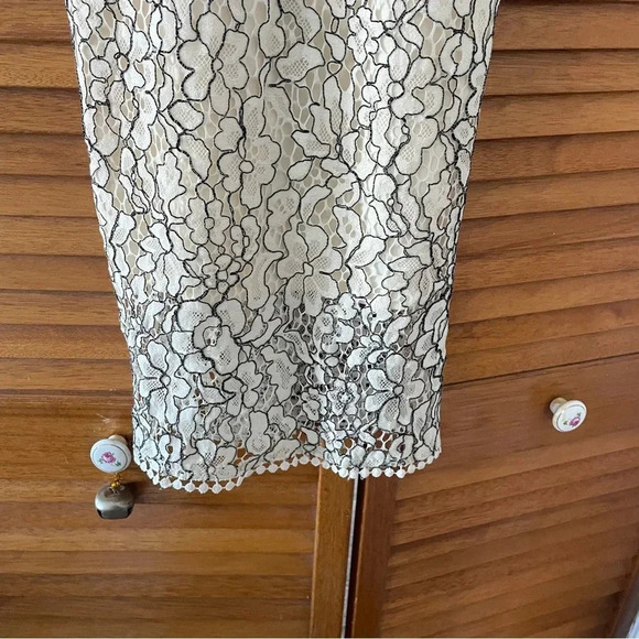 Romeo + Juliet Couture Black and White Floral Laced Dress Sz XS NWT - Picture 4 of 9